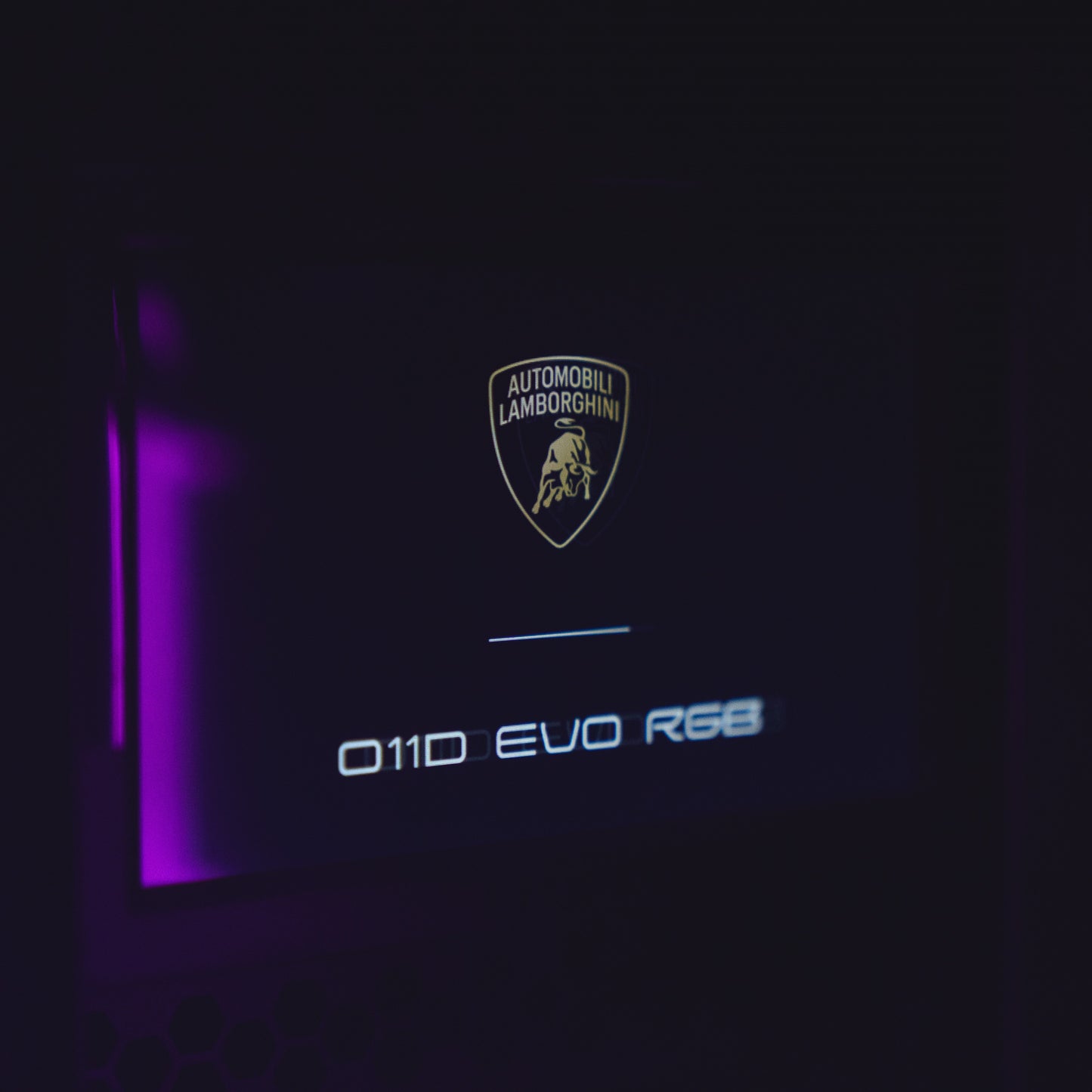 *Limited Edition* SimRacing PC SUPERVELOCE Lamborghini (NVIDIA RTX 4090 & AMD Ryzen 7 7800X3D)